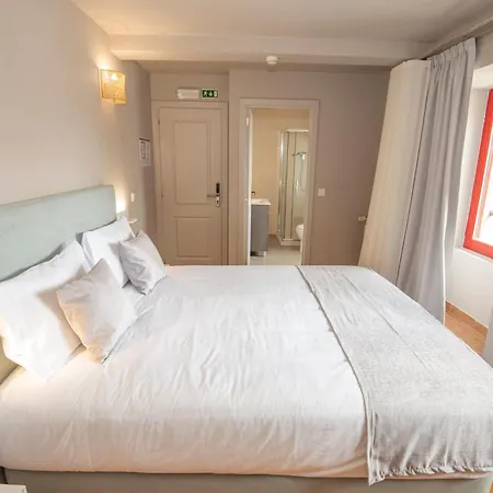 Palacio Dos Marqueses بيت شباب مافرا